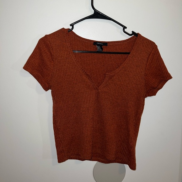 Forever 21 Tops - Forever 21 rust cropped top
